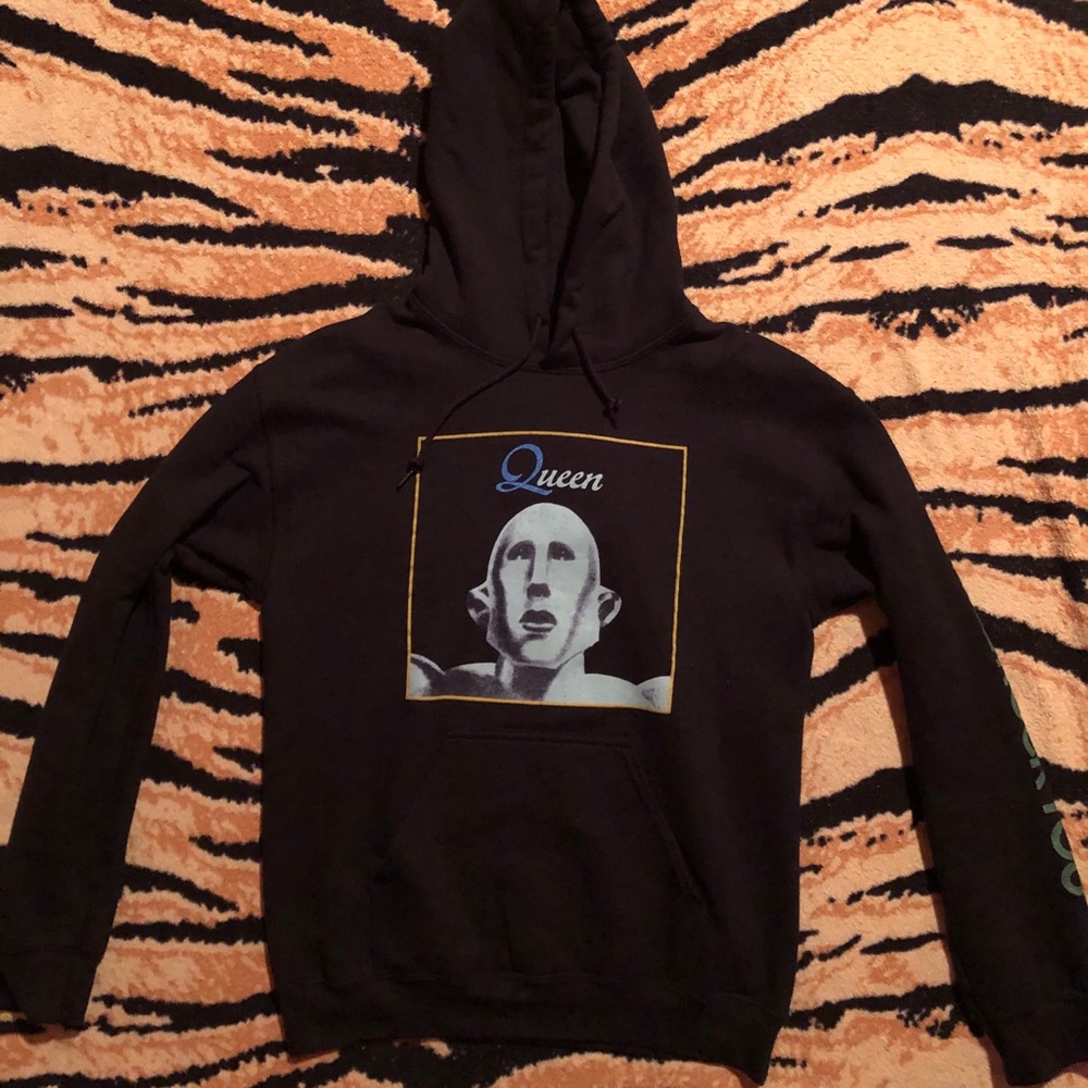 Queen merch